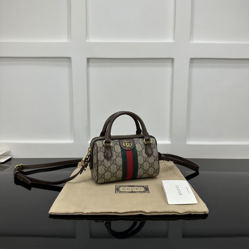 G*u*i speedy bags